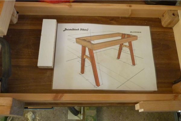 petite-table-basse562B71B54-8D6E-8D7F-10DC-1ECC68C9DF37.jpg