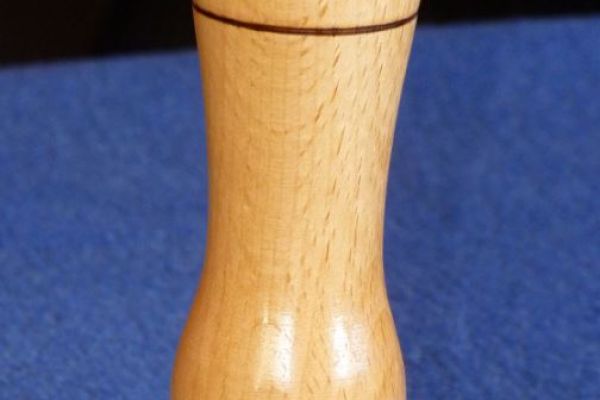 vase11B96874D8-7E3F-00BD-B566-6E99EA61EE15.jpg