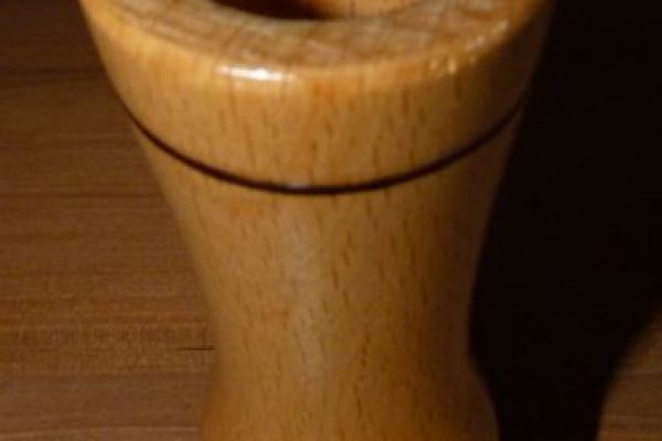 vase3B2178EBC-605D-C19D-B7C5-42AAED5510B4.jpg